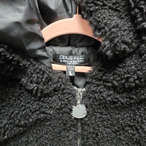 NWOT DOLLS KILL HELLO KITTY Keep it Cute Teddy Fur Jacket Size L - Picture 3 of 6